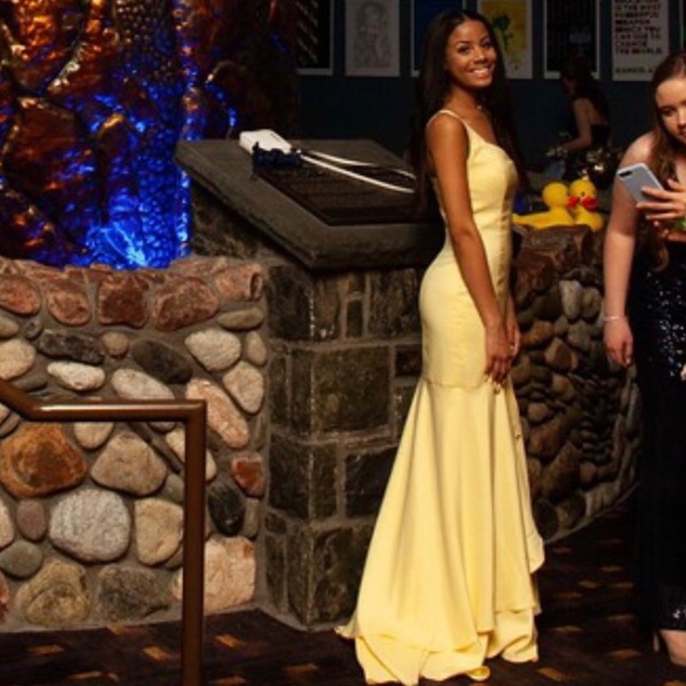 Prom Dress - Picture 2 of 5